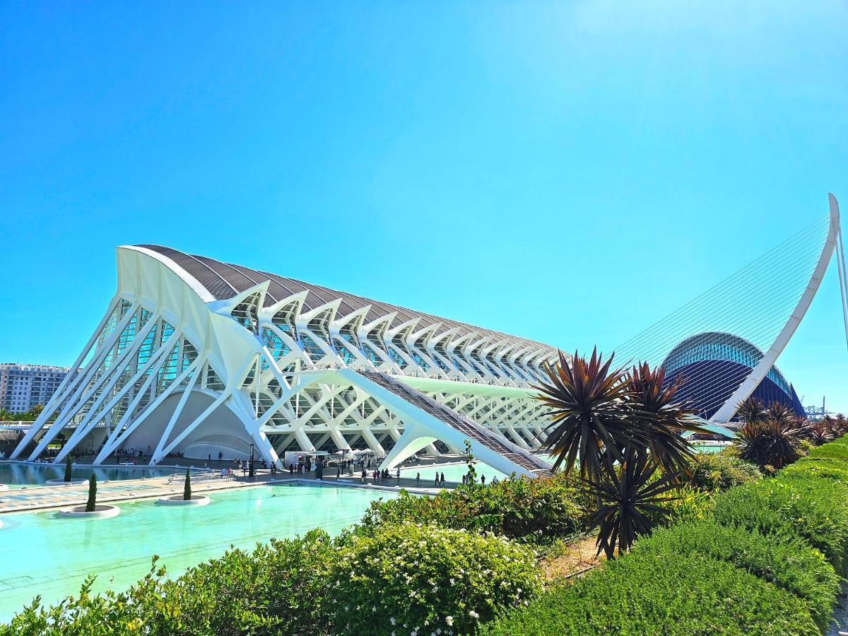 Apartamentos Las Ciencias A บาเลนเซีย ภายนอก รูปภาพ